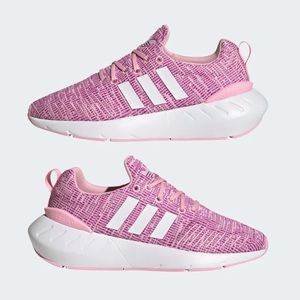 Adidas | Swift run sneakers size 6.5youth/8 women